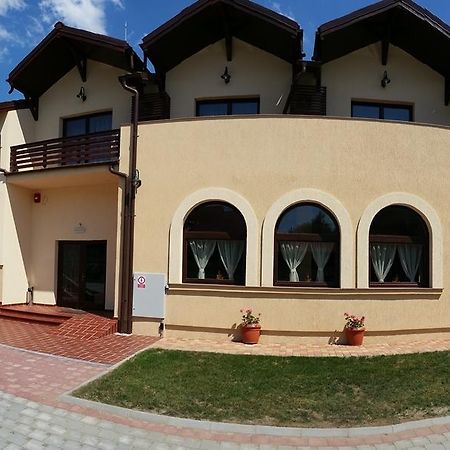 Pensiunea Berna Bacău Exterior photo