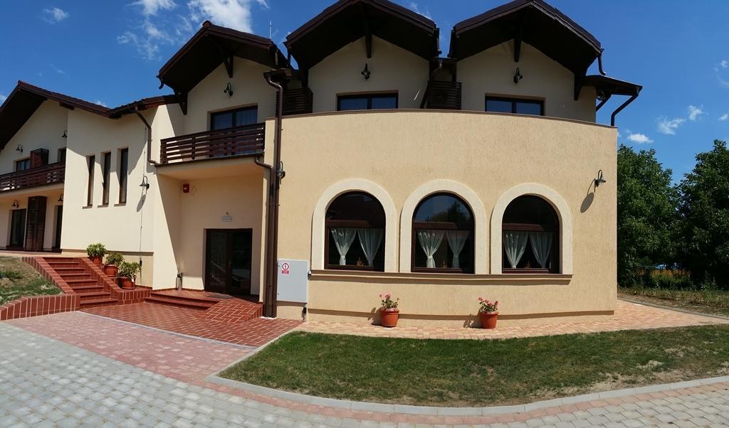 Pensiunea Berna Bacău Exterior photo